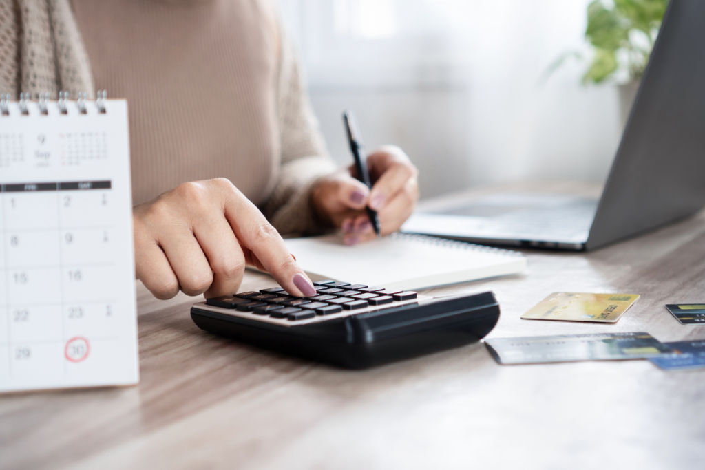 Understanding Late Payment Fees: What Licensed Money Lenders in Singapore Can Charge